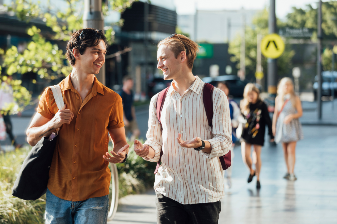 Waarom wandelen met collega’s werkt Waarom wandelen met collega’s werkt