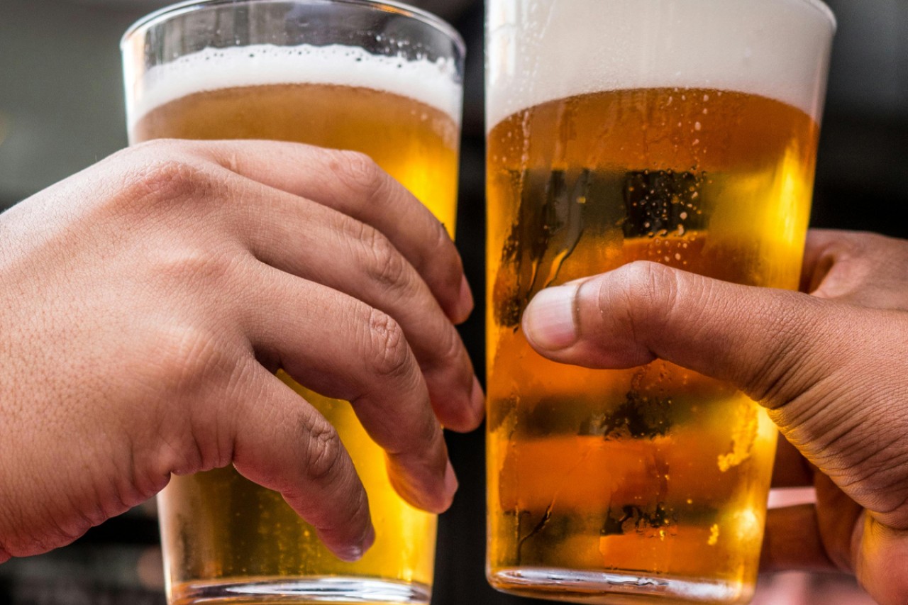 Hoogopgeleiden drinken vaker dan lager opgeleiden