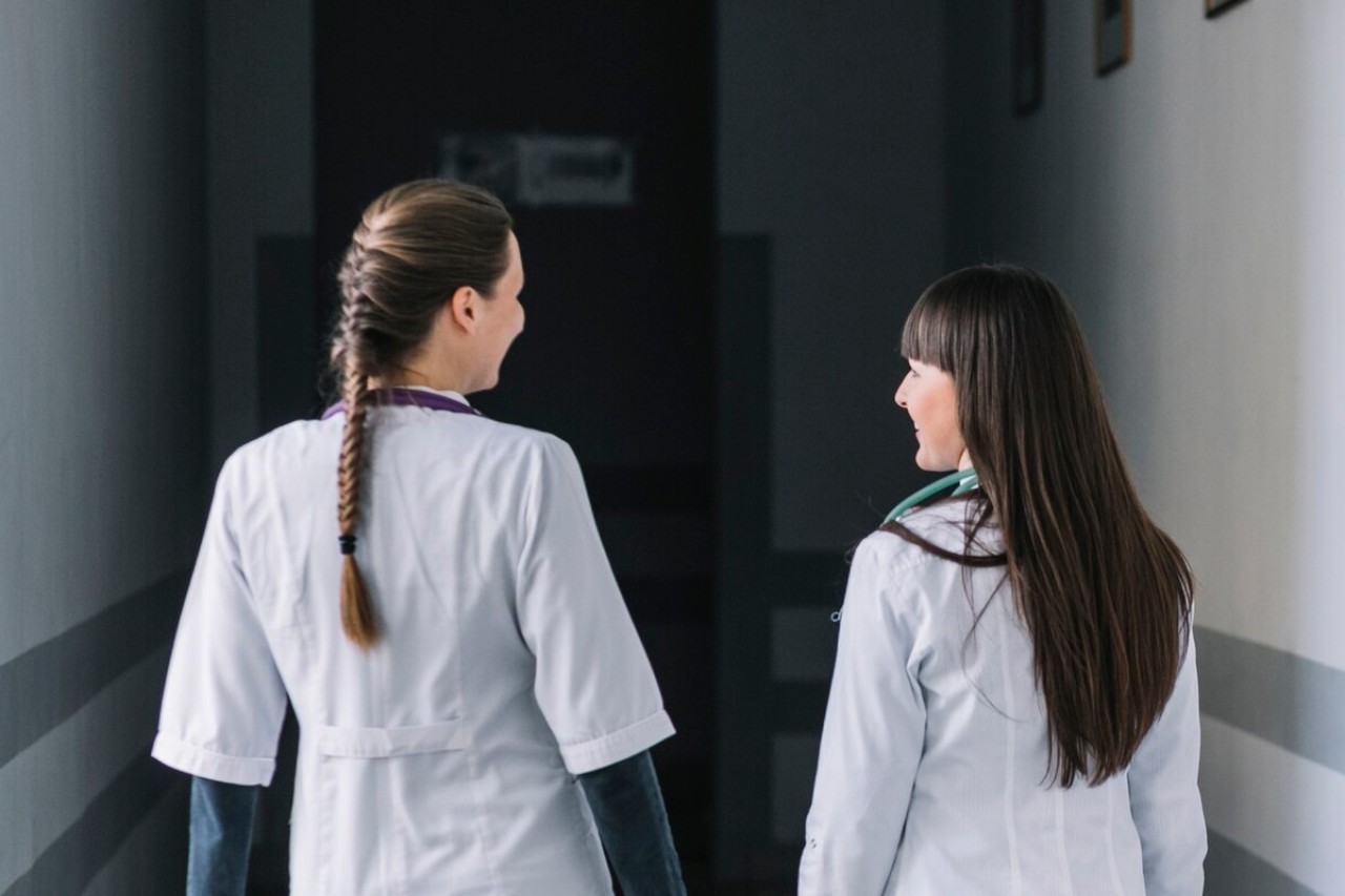 Werken in de zorg zonder diploma - is het mogelijk?
